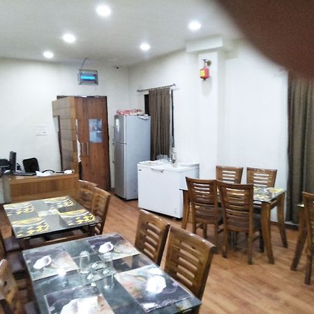 Hotel Address Inn Мумбаи Экстерьер фото