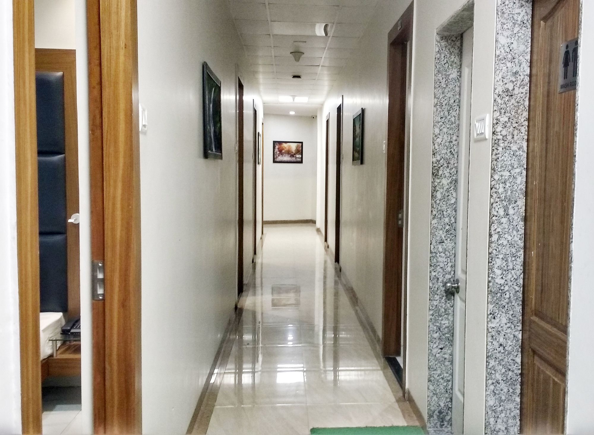 Hotel Address Inn Мумбаи Экстерьер фото