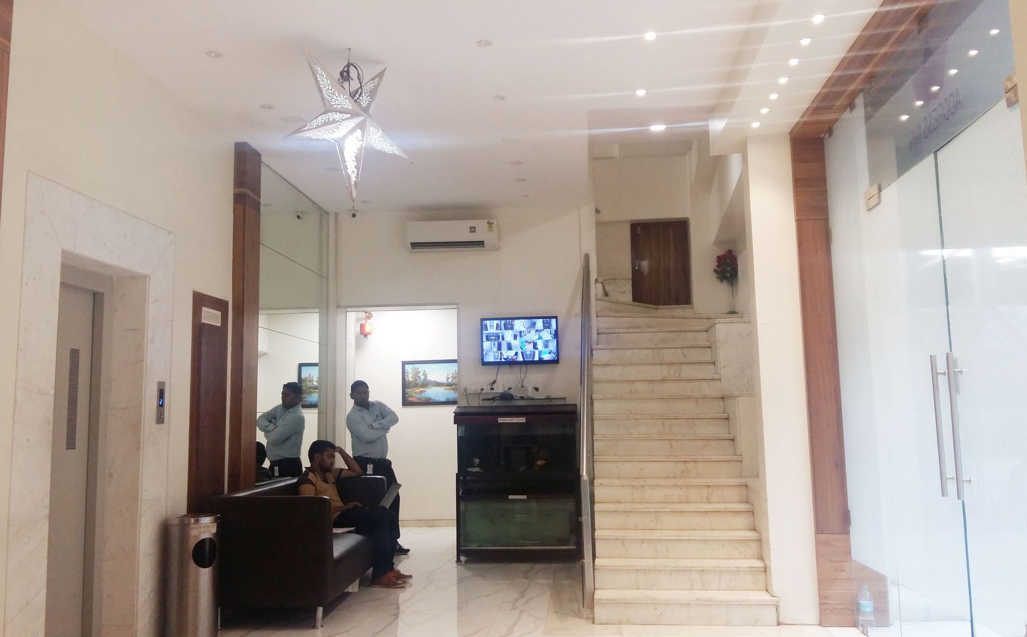 Hotel Address Inn Мумбаи Экстерьер фото