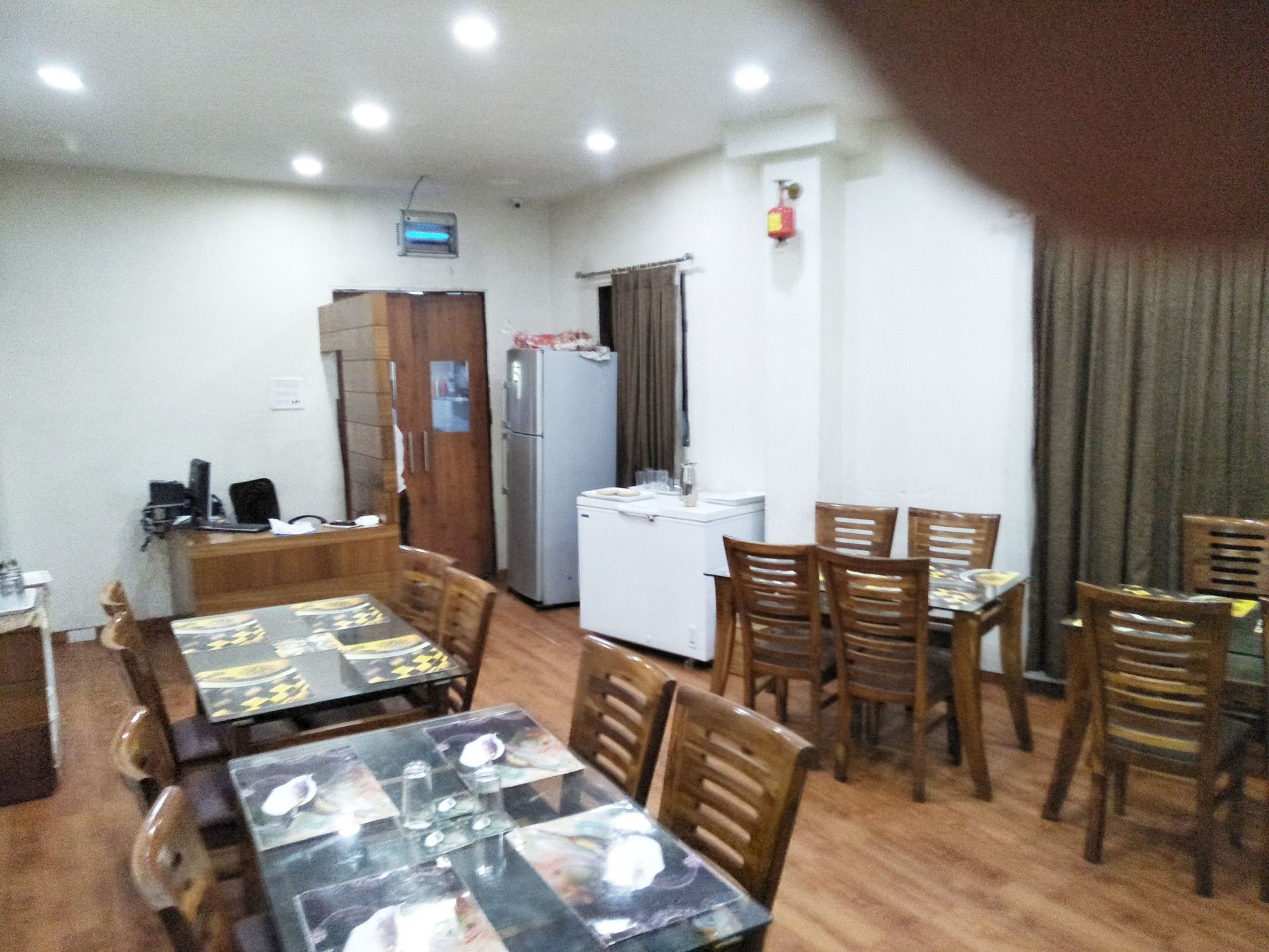 Hotel Address Inn Мумбаи Экстерьер фото